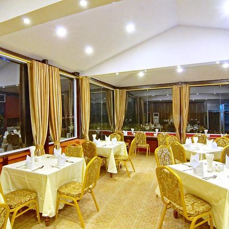 Palace View Hotel Mandalay Esterno foto