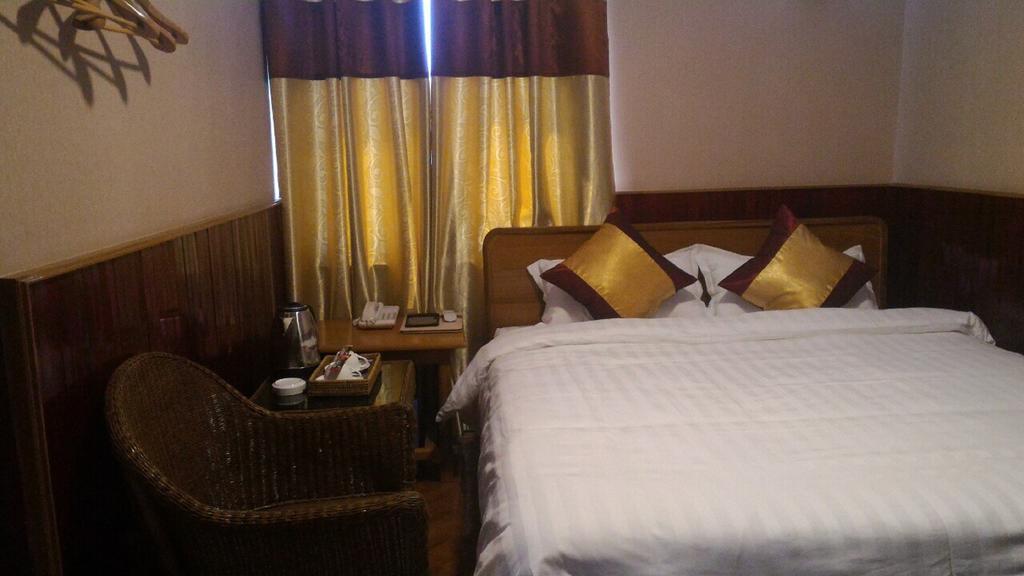 Palace View Hotel Mandalay Esterno foto