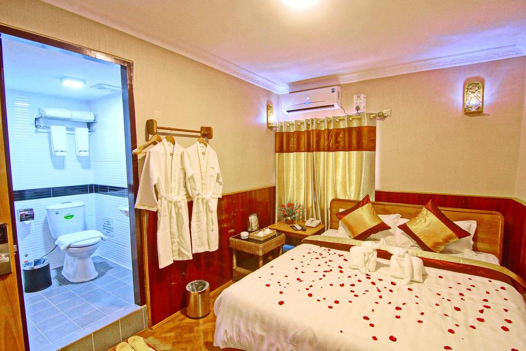 Palace View Hotel Mandalay Esterno foto