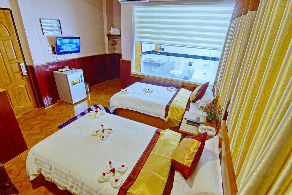 Palace View Hotel Mandalay Esterno foto