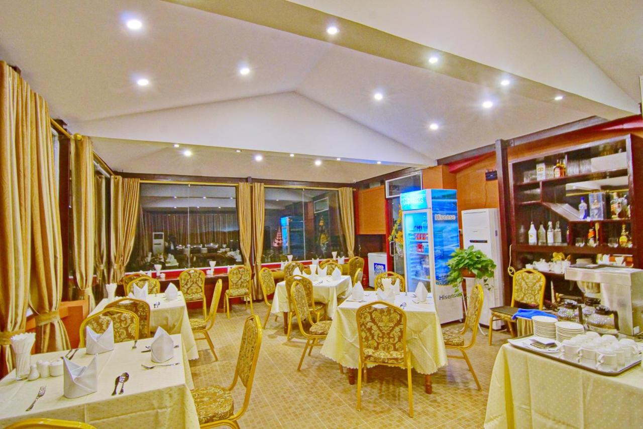 Palace View Hotel Mandalay Esterno foto